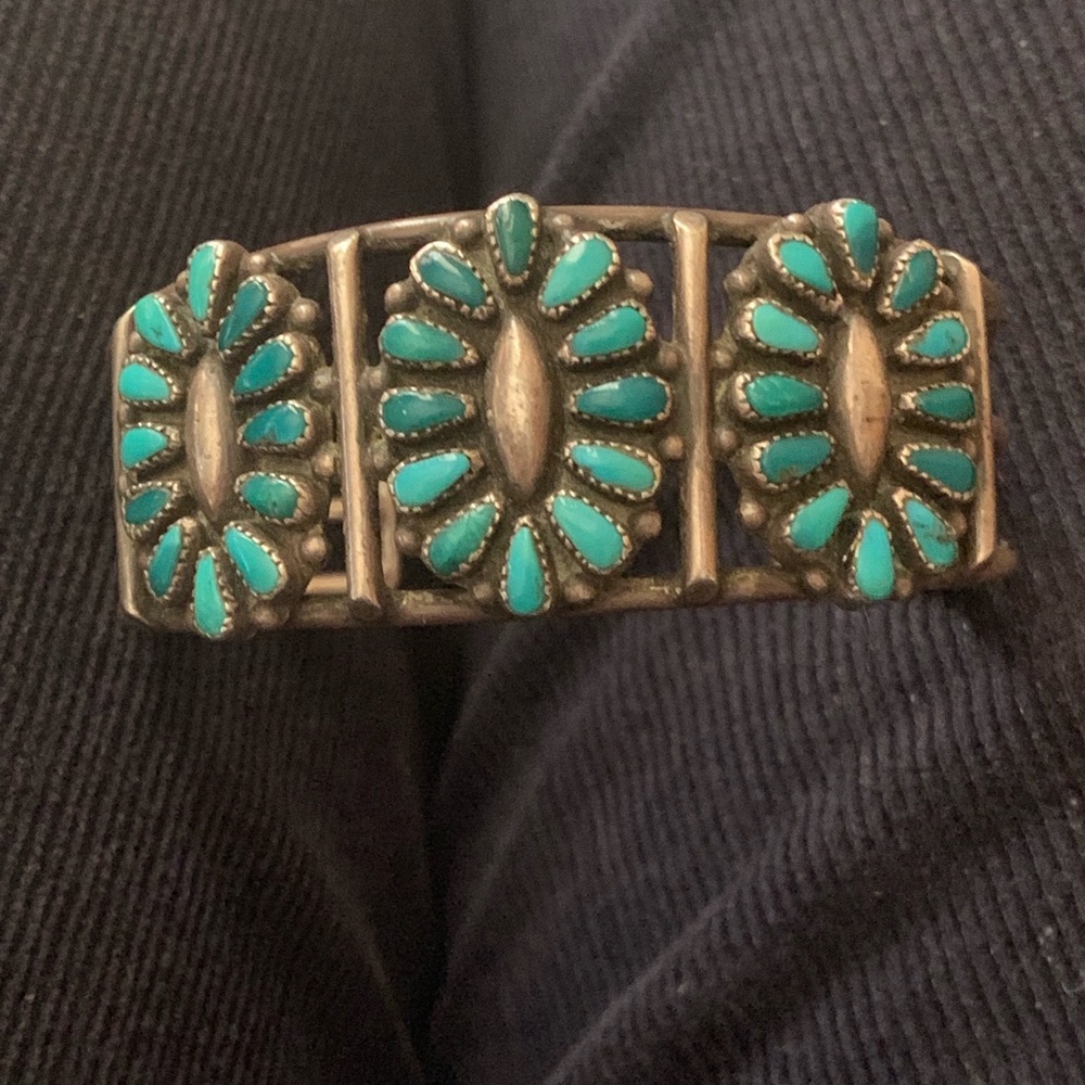 Zuni Maryann Felix Chavez Turquoise Bracelet